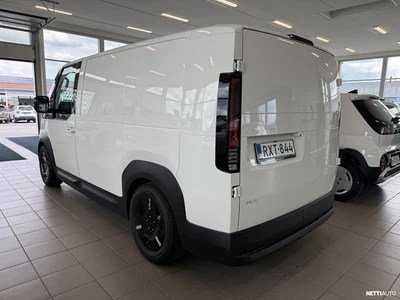 Kia PV5 Cargo 2026, photo 3/33