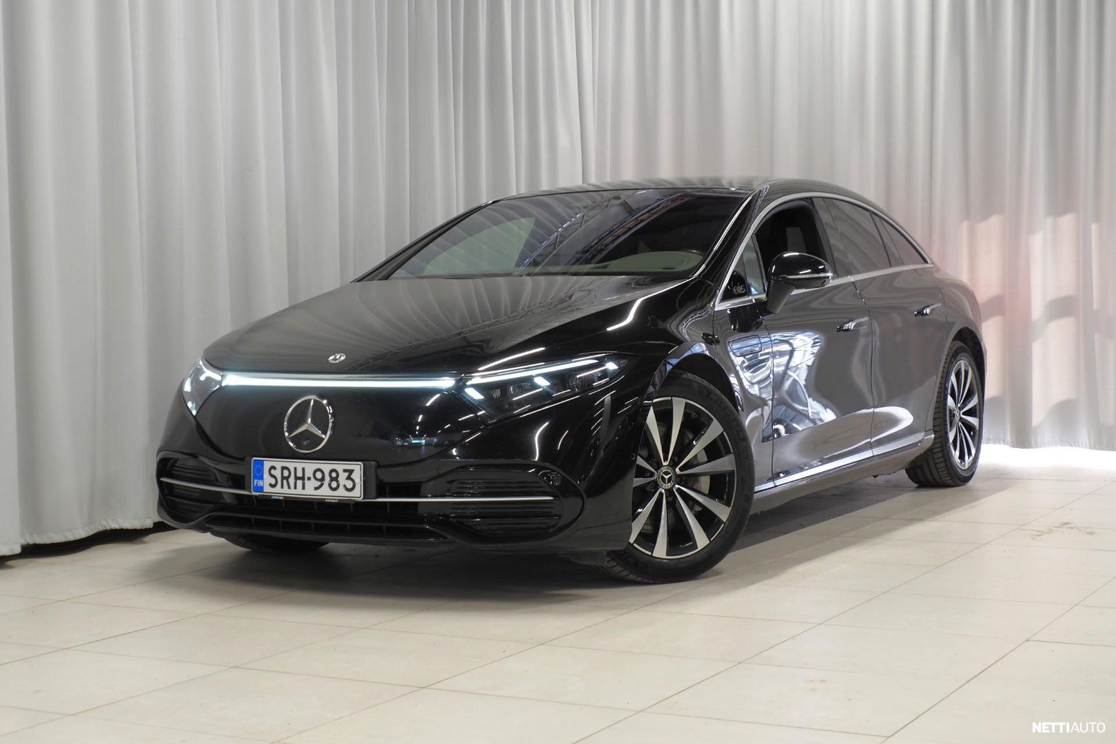 Mercedes-Benz EQS