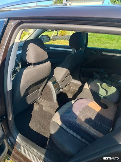 Skoda Superb 2012, kuva 3/8