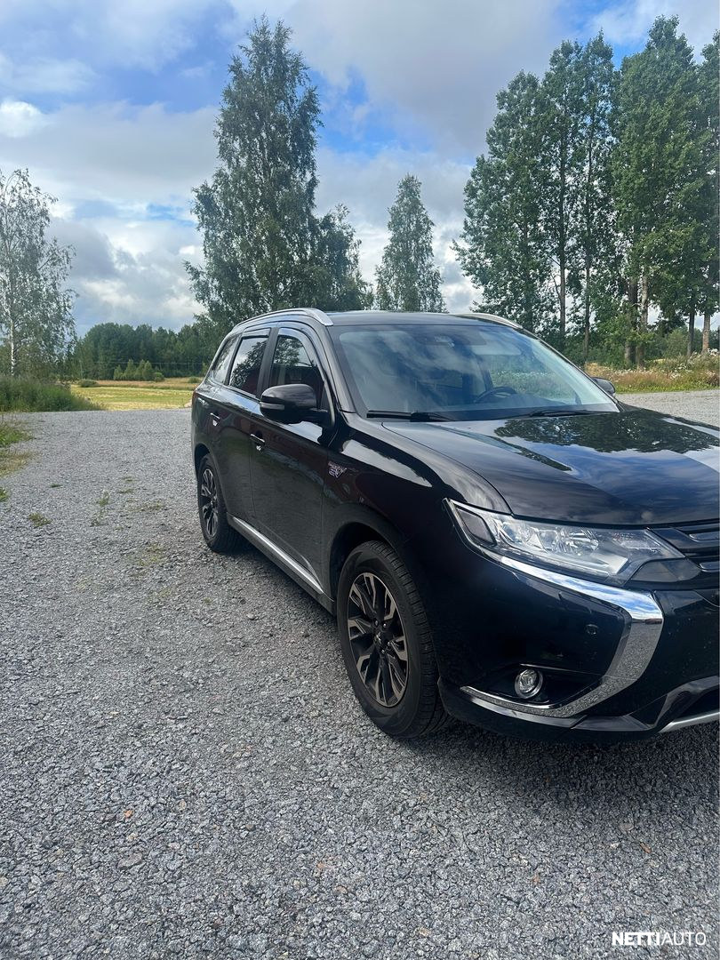 Mitsubishi Outlander PHEV 2017, kuva 5/15