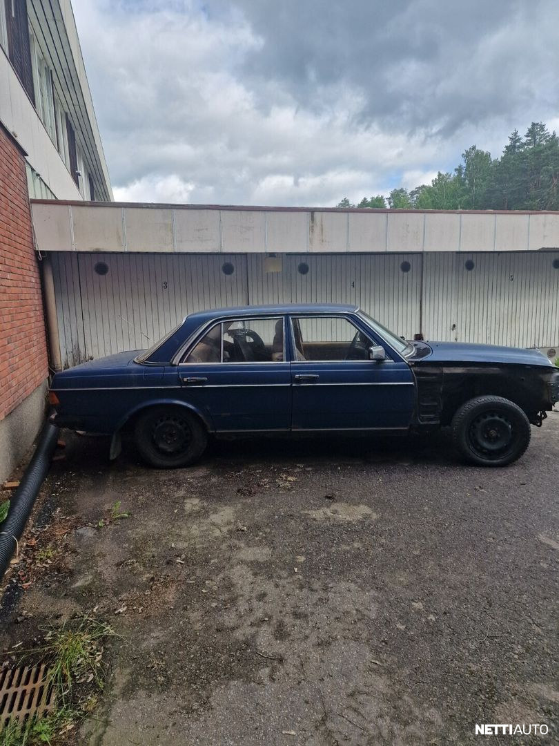 Mercedes-Benz 123