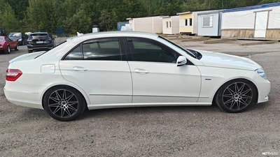 Mercedes-Benz E 2011, photo 5/9