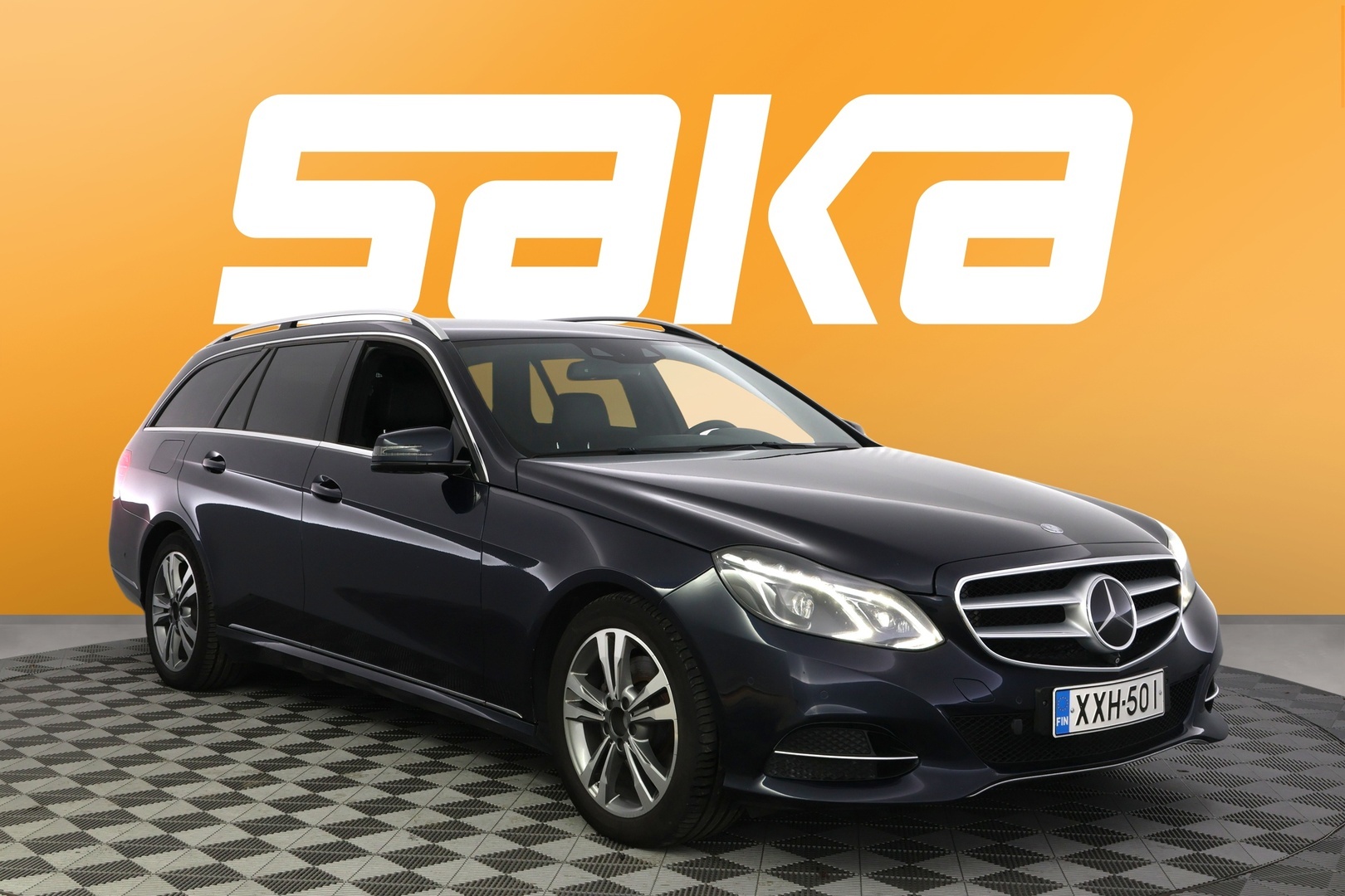 Mercedes-Benz E 350 BlueTec 4Matic A Premium Business