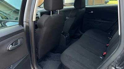 Seat Leon FR 170 TDI CR DPF DSG 2011, photo 7/13