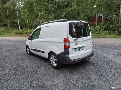 Ford Transit Courier 2015, photo 3/6