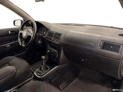Volkswagen Golf 2003, photo 7/24