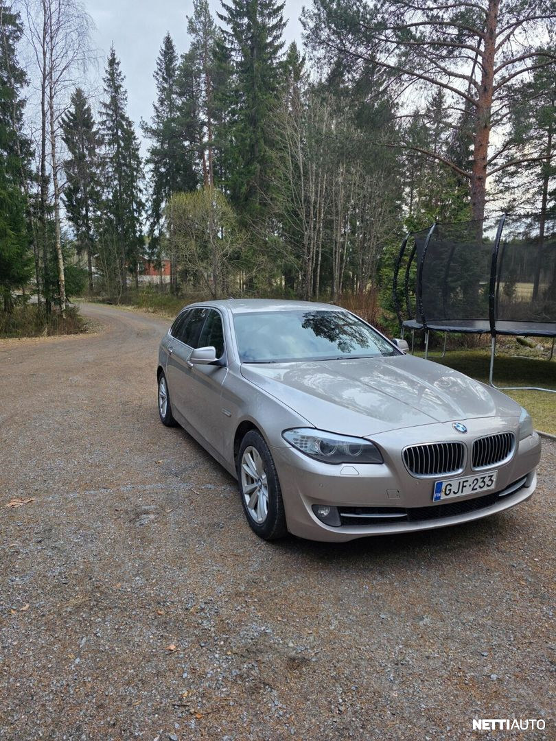 BMW 523