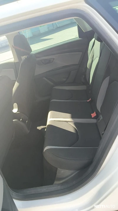 Seat Leon ST 1,6 TDI 90 2016, kuva 7/7