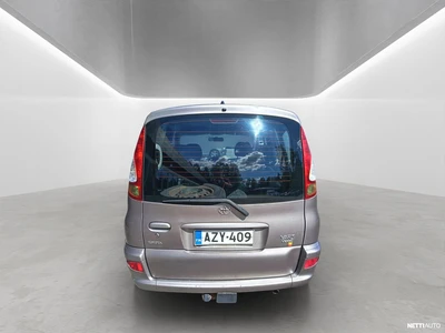 Toyota Yaris Verso 2003, photo 6/23
