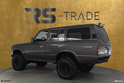 Toyota Land Cruiser 1987, kuva 6/10
