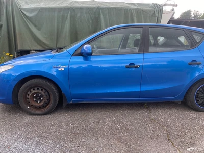 Hyundai i30 5d 1,4 CVVT 5MT ISG Classic 2010, photo 6/10