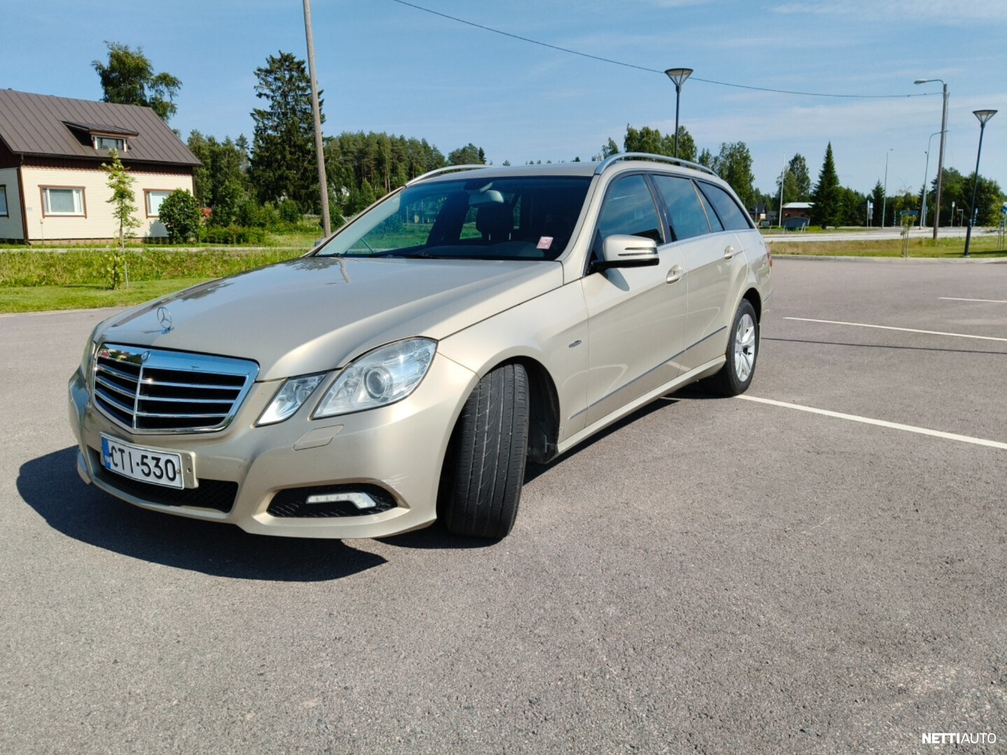 Mercedes-Benz E