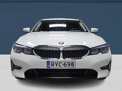 BMW 330 G21 Touring 330e Business Sport 2021, kuva 2/18