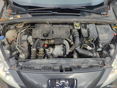 Peugeot 308 2011, kuva 7/7