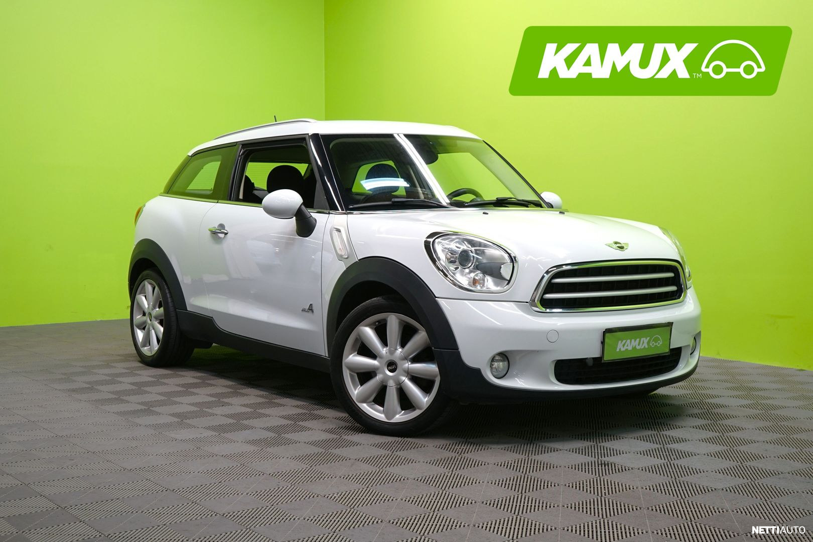 MINI Paceman