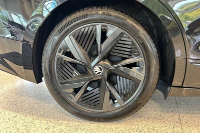Skoda Enyaq 85x 4x4 RS 2027, kuva 7/7