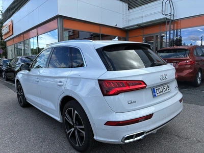 Audi Q5 Launch Edition 55 TFSI e quattro 2020, photo 2/13