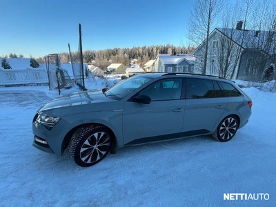 Skoda Superb 2022, photo 6/12