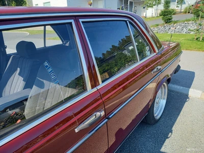 Mercedes-Benz 220 1978, kuva 5/10