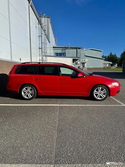Volvo V70 1,6D DRIVe aut 2012, kuva 1/16