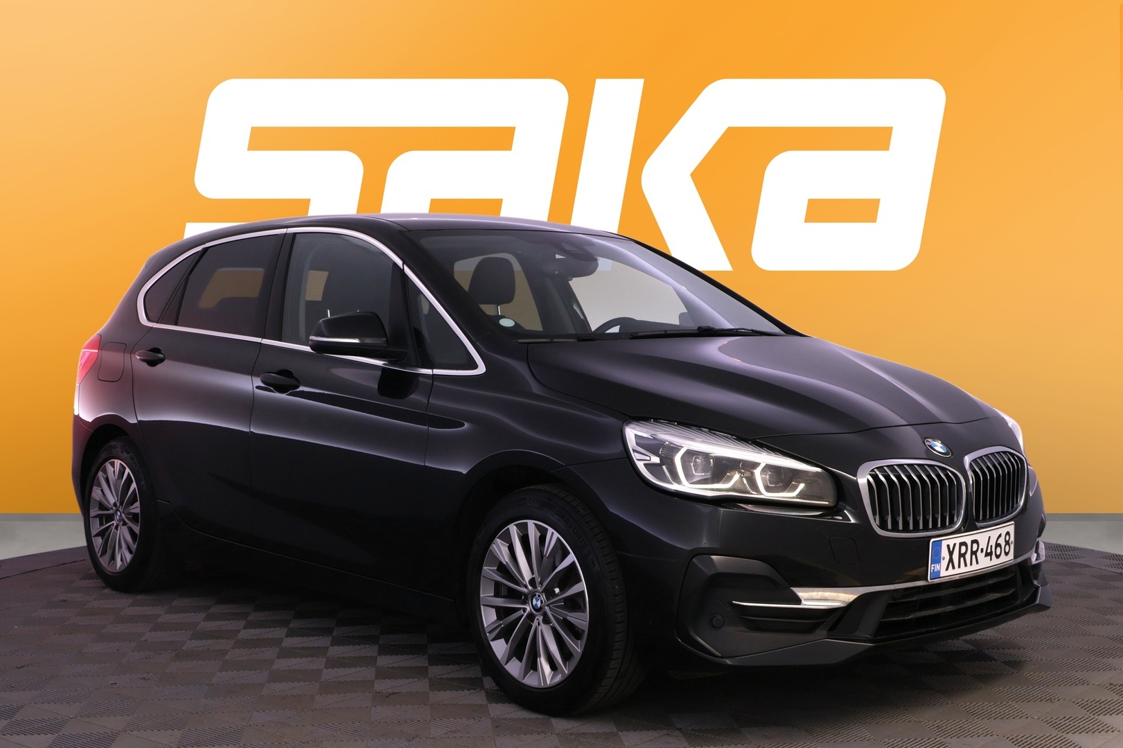 BMW 225