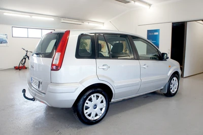 Ford Fusion 1,4 80hv Limited M5 5-ovinen 2011, photo 5/19