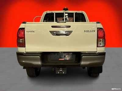 Toyota Hilux Extra Cab 4WD 2,4D Active 2023, photo 7/25