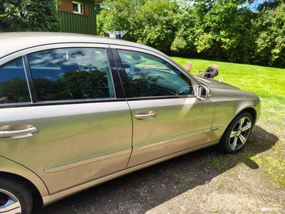 Mercedes-Benz E W211 2005, kuva 3/17