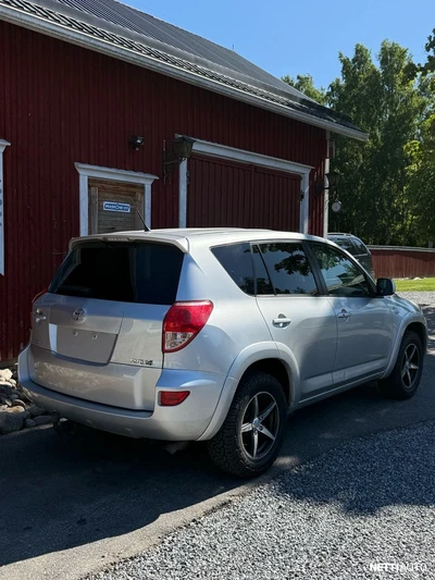 Toyota RAV4 2007, photo 3/17