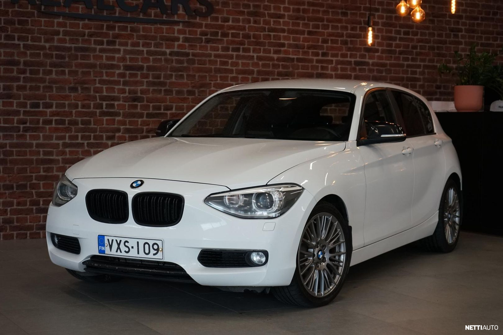 BMW 120