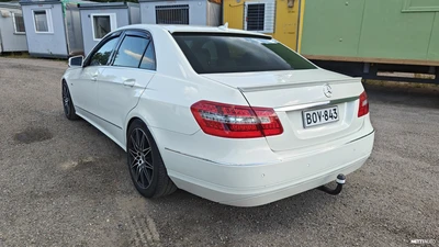 Mercedes-Benz E 2011, photo 3/9
