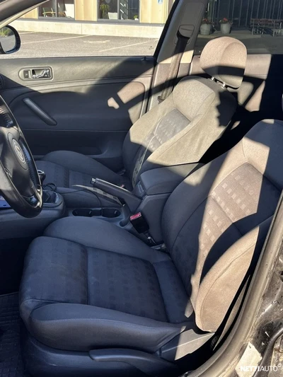 Volkswagen Passat 2004, kuva 4/6