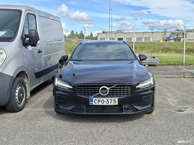 Volvo V60 2021, photo 2/12