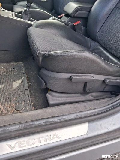Opel Vectra 2,8 Turbo V6 Sport 5d 2006, photo 6/10