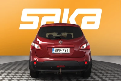 Nissan Qashqai+2 2,0L Acenta 4WD CVT 7-P 2012, kuva 6/10