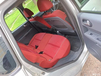 Mitsubishi Colt 2004, kuva 7/9