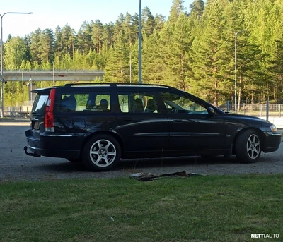 Volvo V70 D5 2004, kuva 1/2