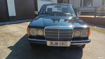 Mercedes-Benz 200 200 1982, kuva 7/10