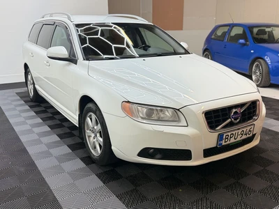 Volvo V70 2013, photo 7/10