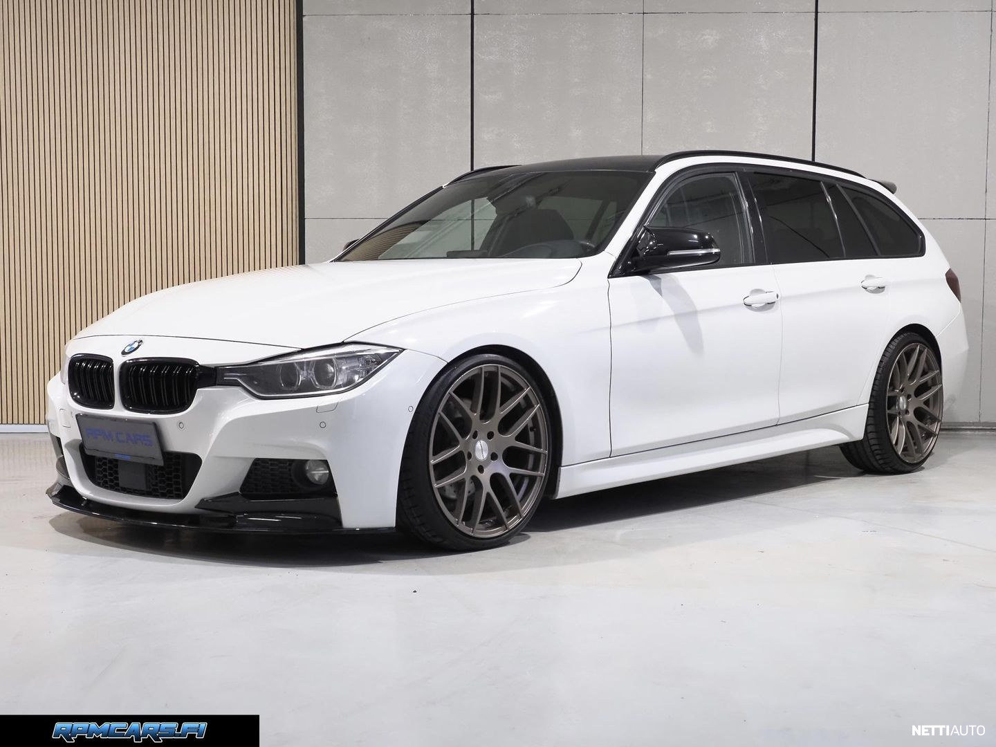 BMW 330