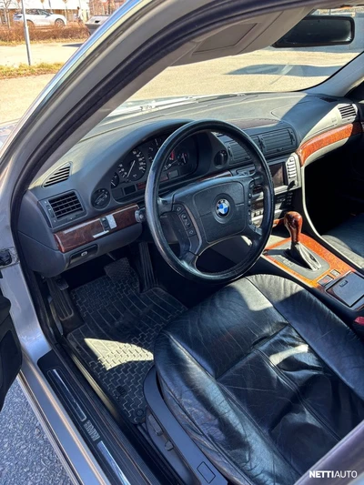BMW 730 2001, photo 7/11