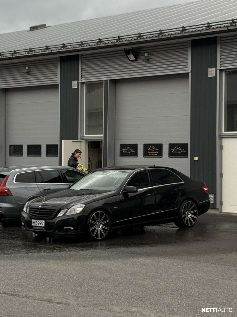 Mercedes-Benz E