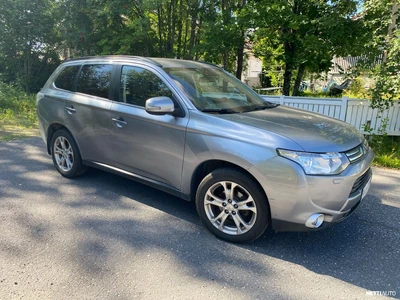Mitsubishi Outlander 2013, kuva 3/12
