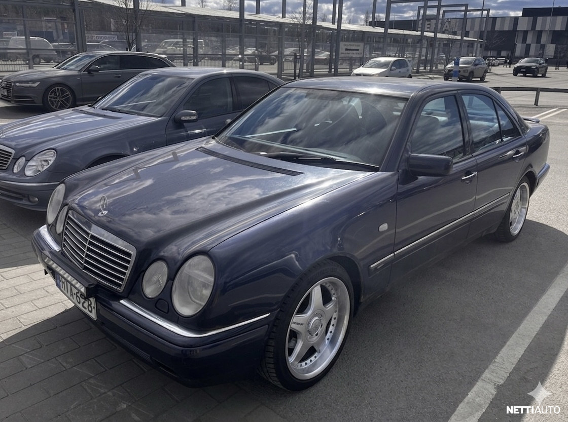 Mercedes-Benz E