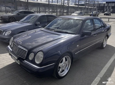 Mercedes-Benz E 280 4MATIC Elegance A 1999, photo 1/13