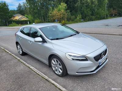 Volvo V40 2017, photo 4/15