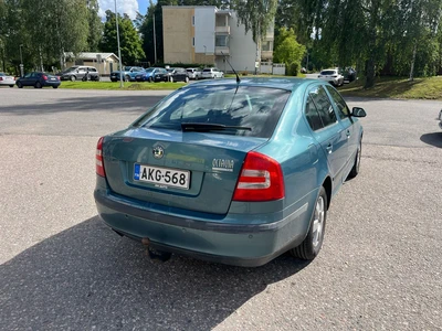 Skoda Octavia 2,0 FSI Ambiente 2005, kuva 4/10