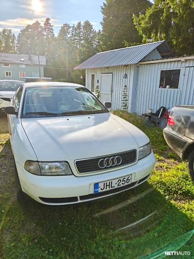 Audi A4 1996, photo 3/9