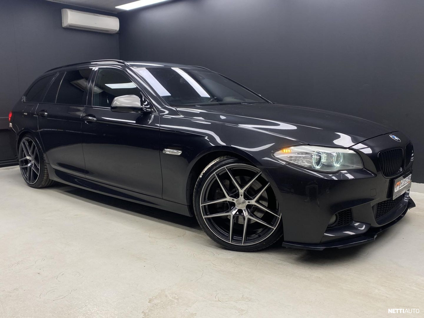 BMW 528