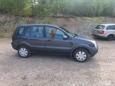Ford Fusion 1,4 80hv Limited M5 5-ovinen 2009, photo 2/8